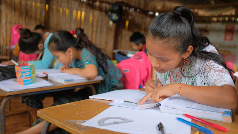GirlStudying2
